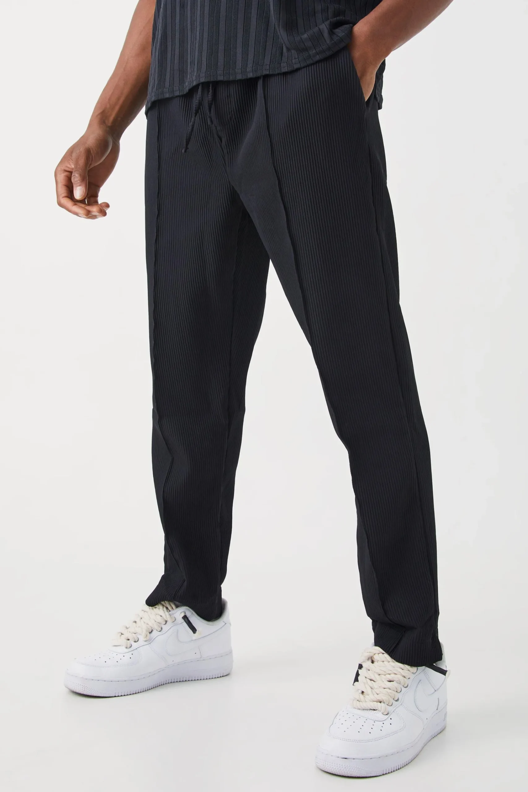 boohooMAN Pleated Slim Elasticated Waistband Trouser | UK| Suits & Tailoring|Trousers