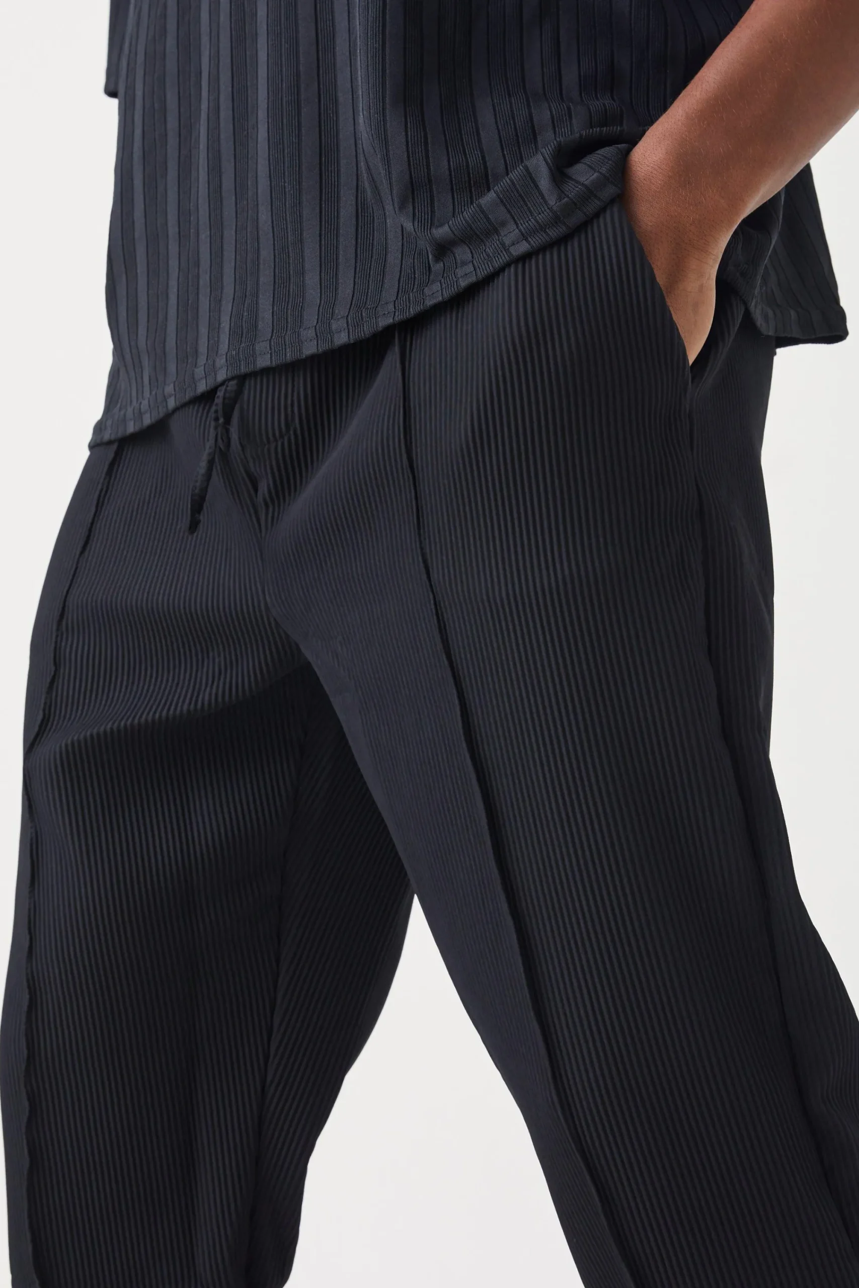 boohooMAN Pleated Slim Elasticated Waistband Trouser | UK| Suits & Tailoring|Trousers