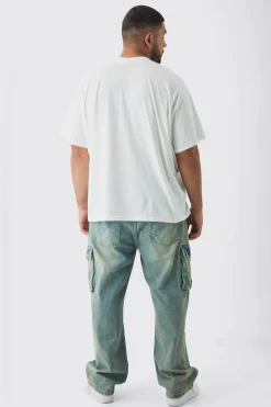 Plus 8 Ball Embroidered T-Shirt | UK^boohooMAN Online