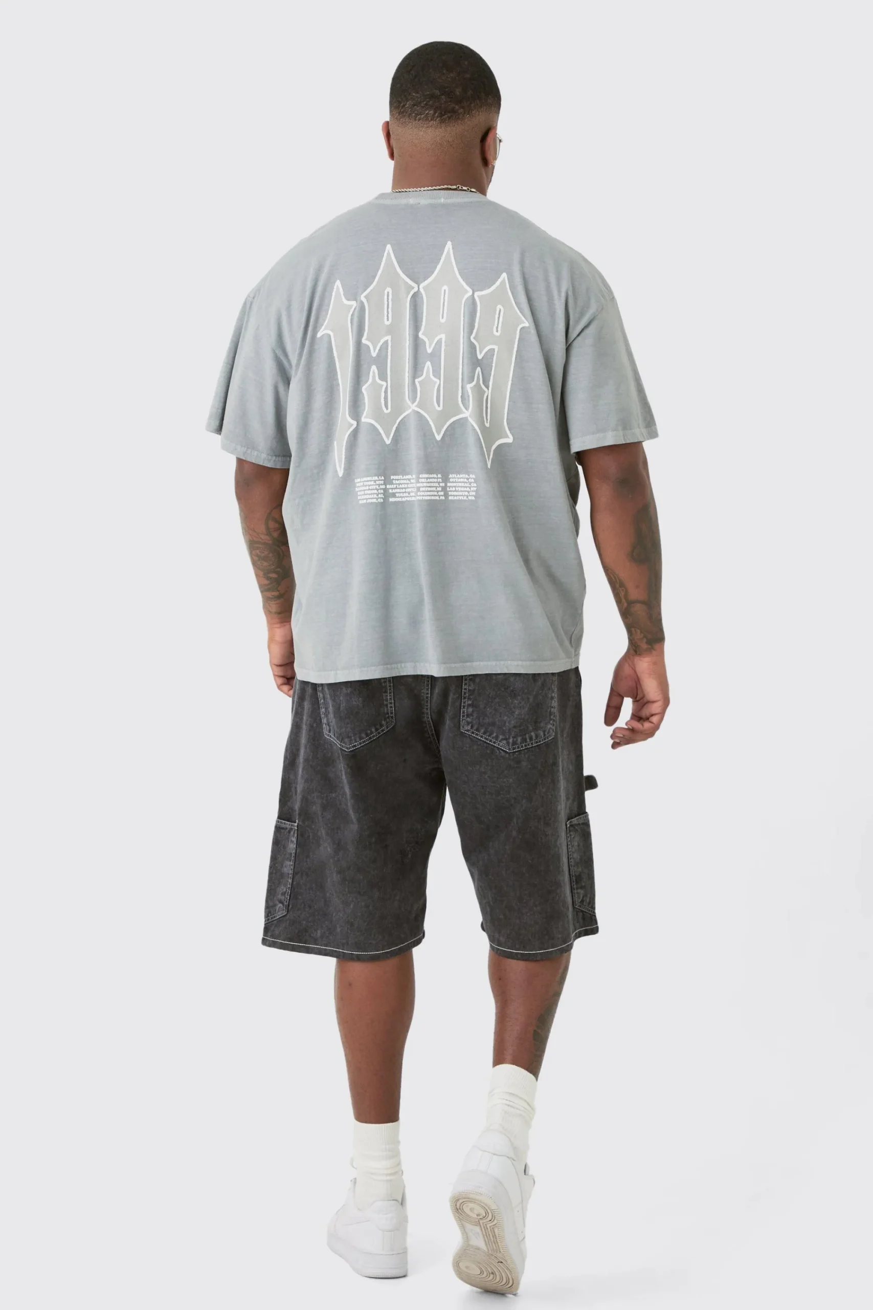 Plus 1999 Graphic Back Print T-shirt In | UK^boohooMAN