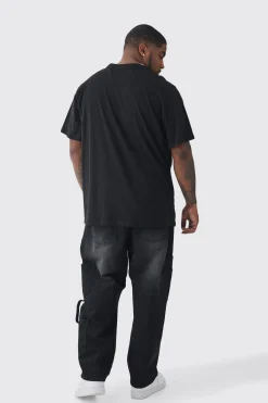 Plus Attack On Titan Anime Printed Licensed T-shirt In | UK^boohooMAN Sale