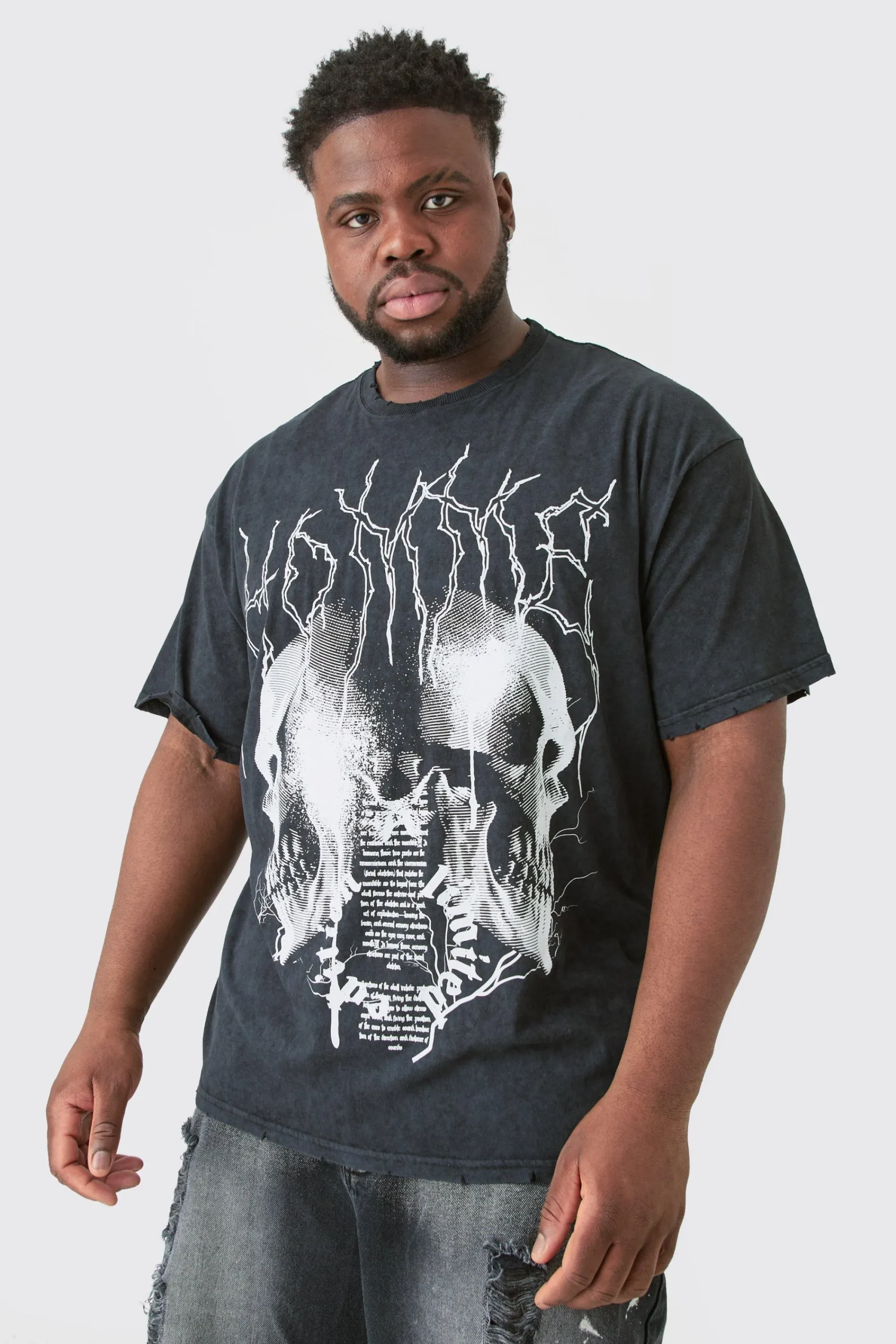 Plus Distressed Oversized Acid Wash Gothic Print T-shirt | UK^boohooMAN Sale