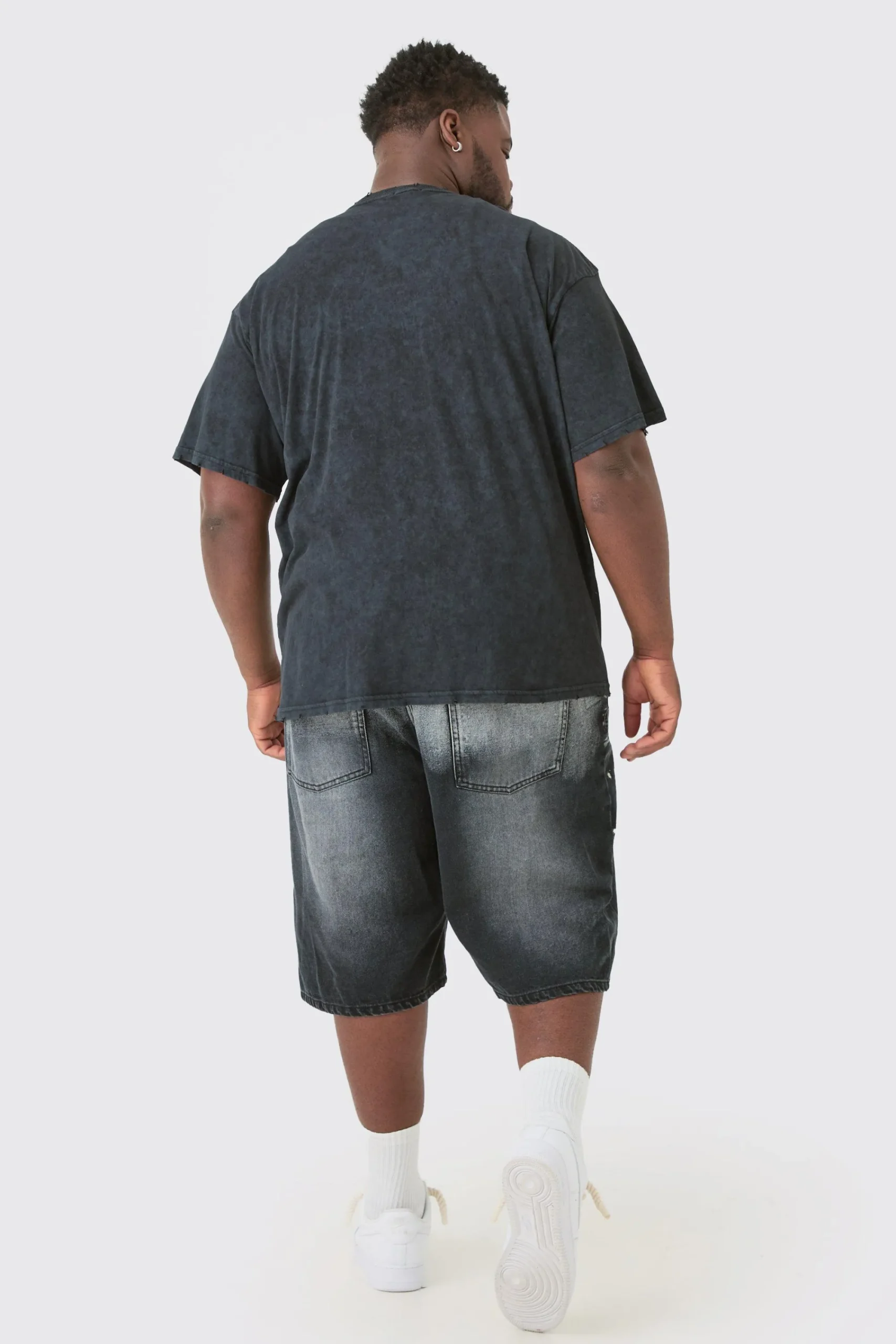 Plus Distressed Oversized Acid Wash Gothic Print T-shirt | UK^boohooMAN Sale