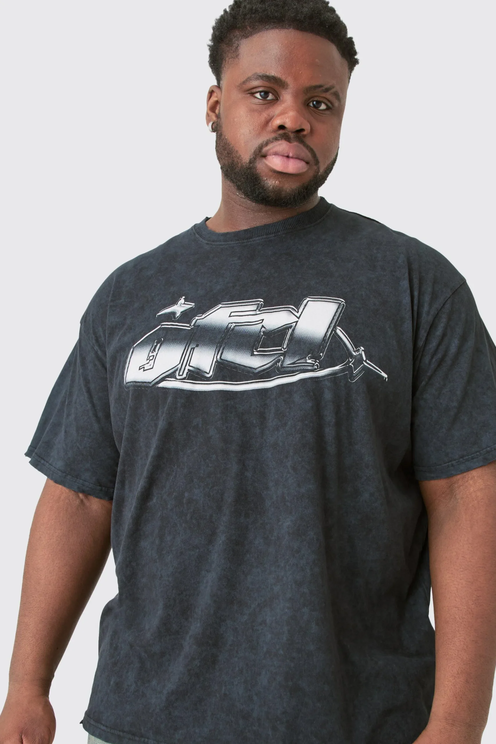 Plus Distressed Oversized Acid Wash Graphic T-shirt | UK^boohooMAN Online