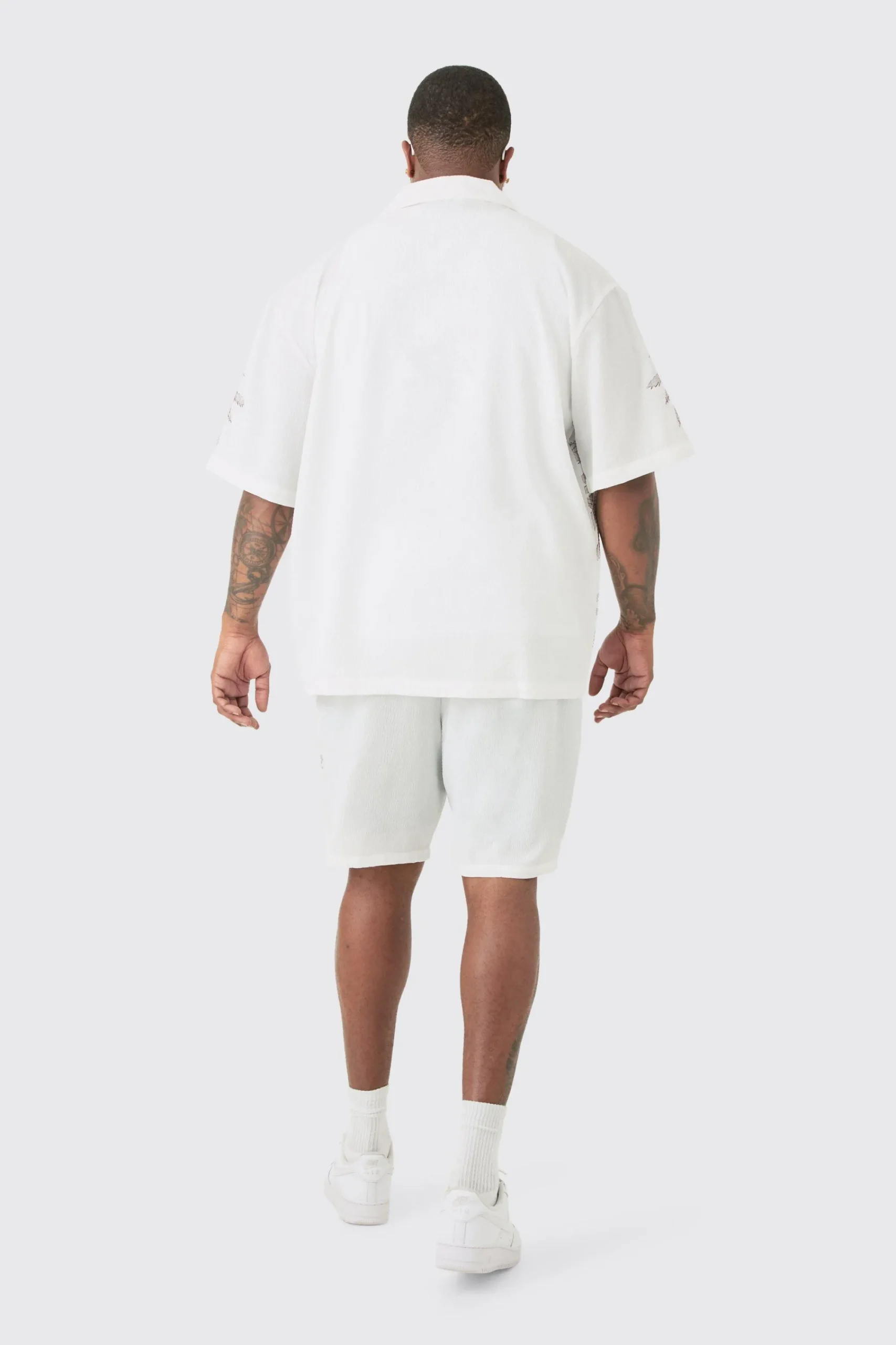 boohooMAN Plus Drop Revere Seersucker Embroidered Floral Shirt & Short Set | UK| Sets & Co-Ords