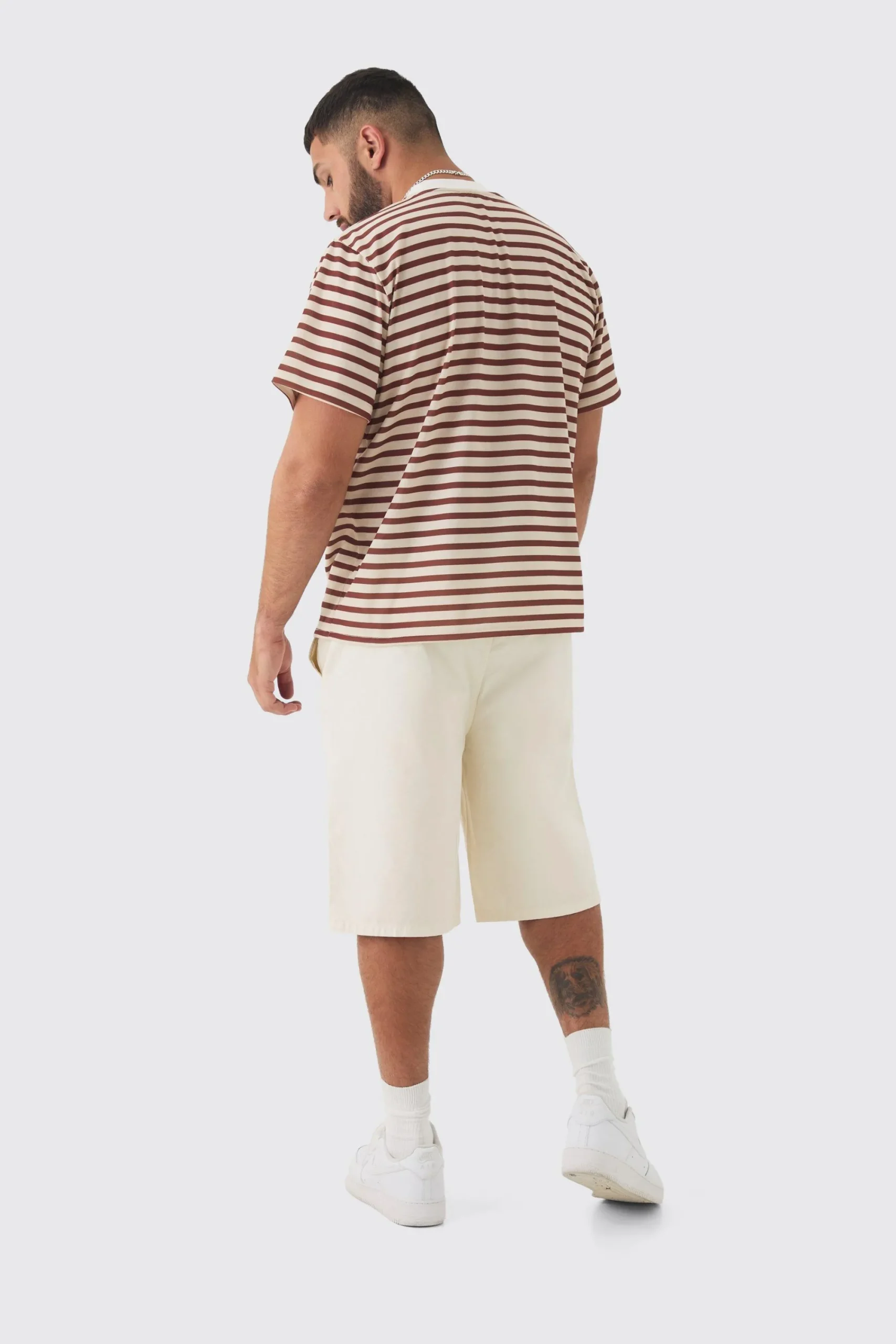 Plus Extended Neck Stripe T-shirt | UK^boohooMAN Outlet