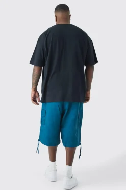 Plus Jennifer Lopez License T-shirt | UK^boohooMAN New