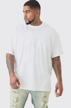 Plus Official Renaissance Back Print T-shirt In | UK^boohooMAN Online