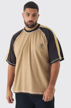 Plus Oversized Carded Heavy Panelled OFCL T-shirt | UK^boohooMAN New