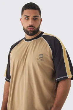 Plus Oversized Carded Heavy Panelled OFCL T-shirt | UK^boohooMAN New