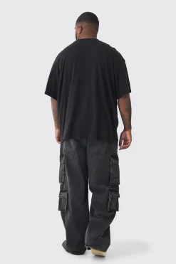 Plus Oversized Extended Neck Heart Embroidered T-Shirt | UK^boohooMAN Best