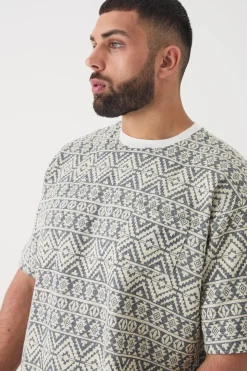 Plus Oversized Jacquard Abstract T-shirt | UK^boohooMAN Outlet