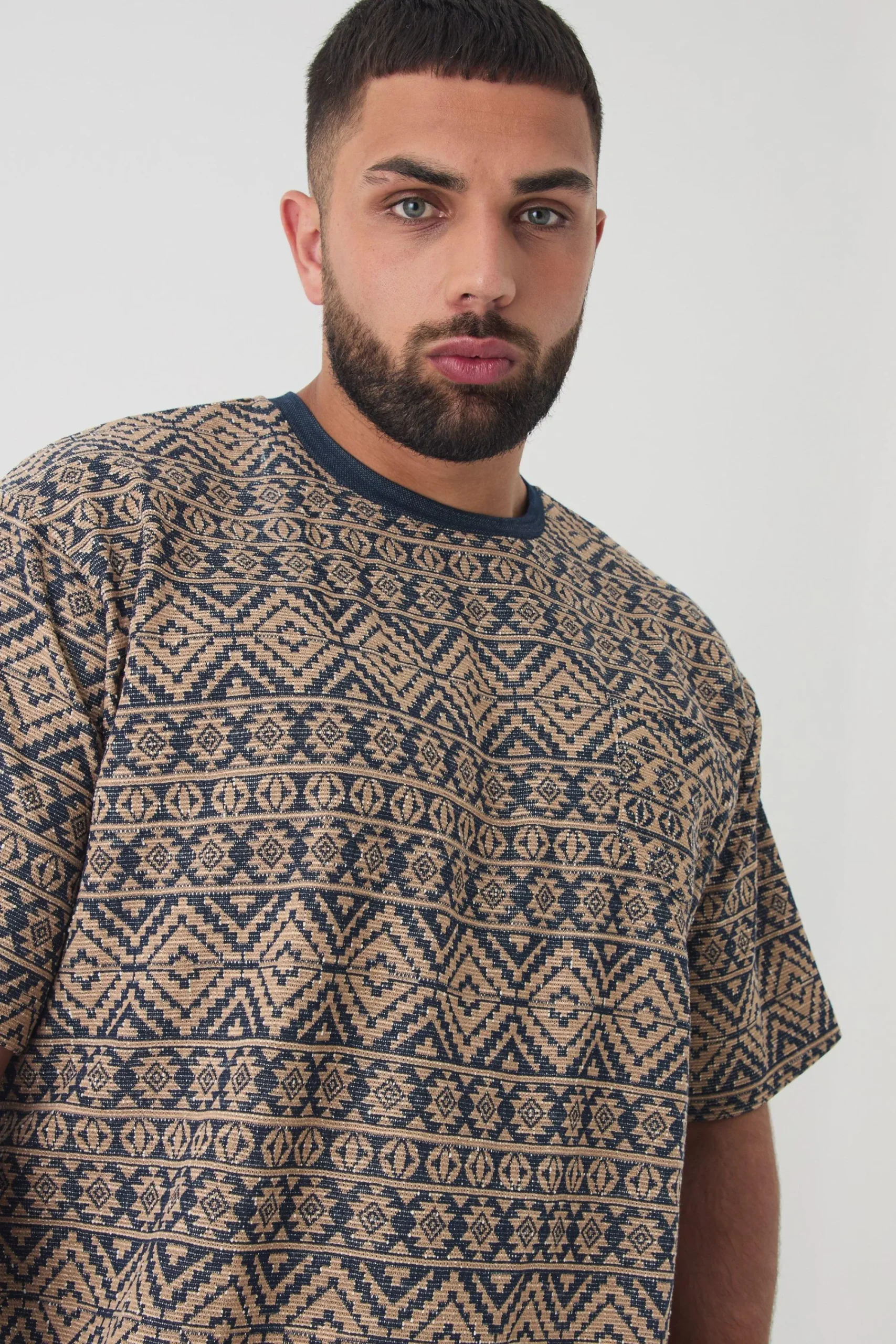 Plus Oversized Jacquard Abstract T-shirt | UK^boohooMAN Best