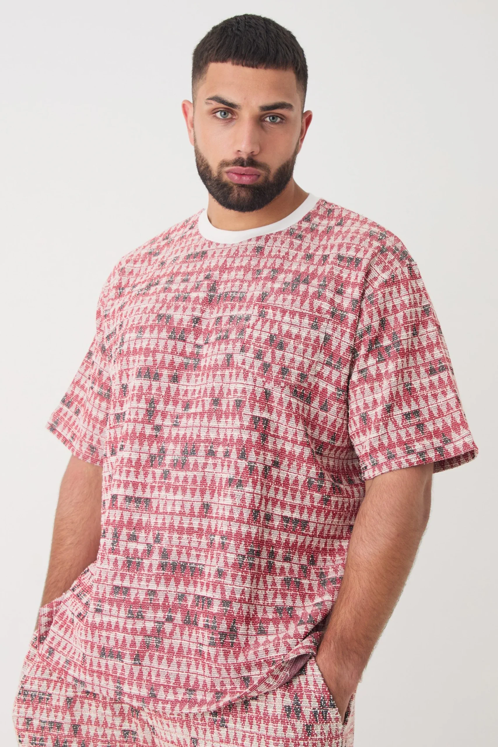 Plus Oversized Jacquard Geo T-shirt | UK^boohooMAN Clearance