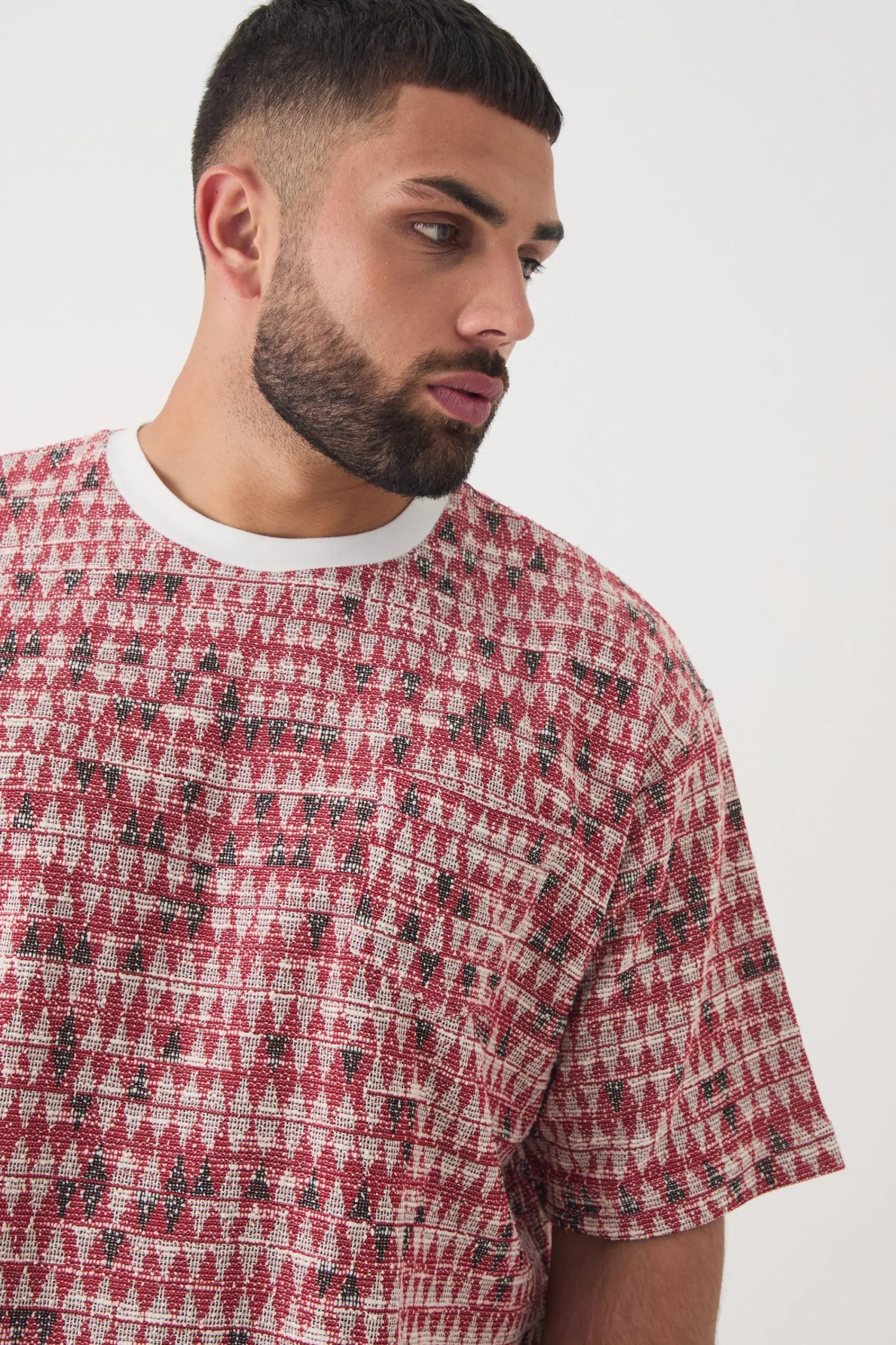 Plus Oversized Jacquard Geo T-shirt | UK^boohooMAN Clearance