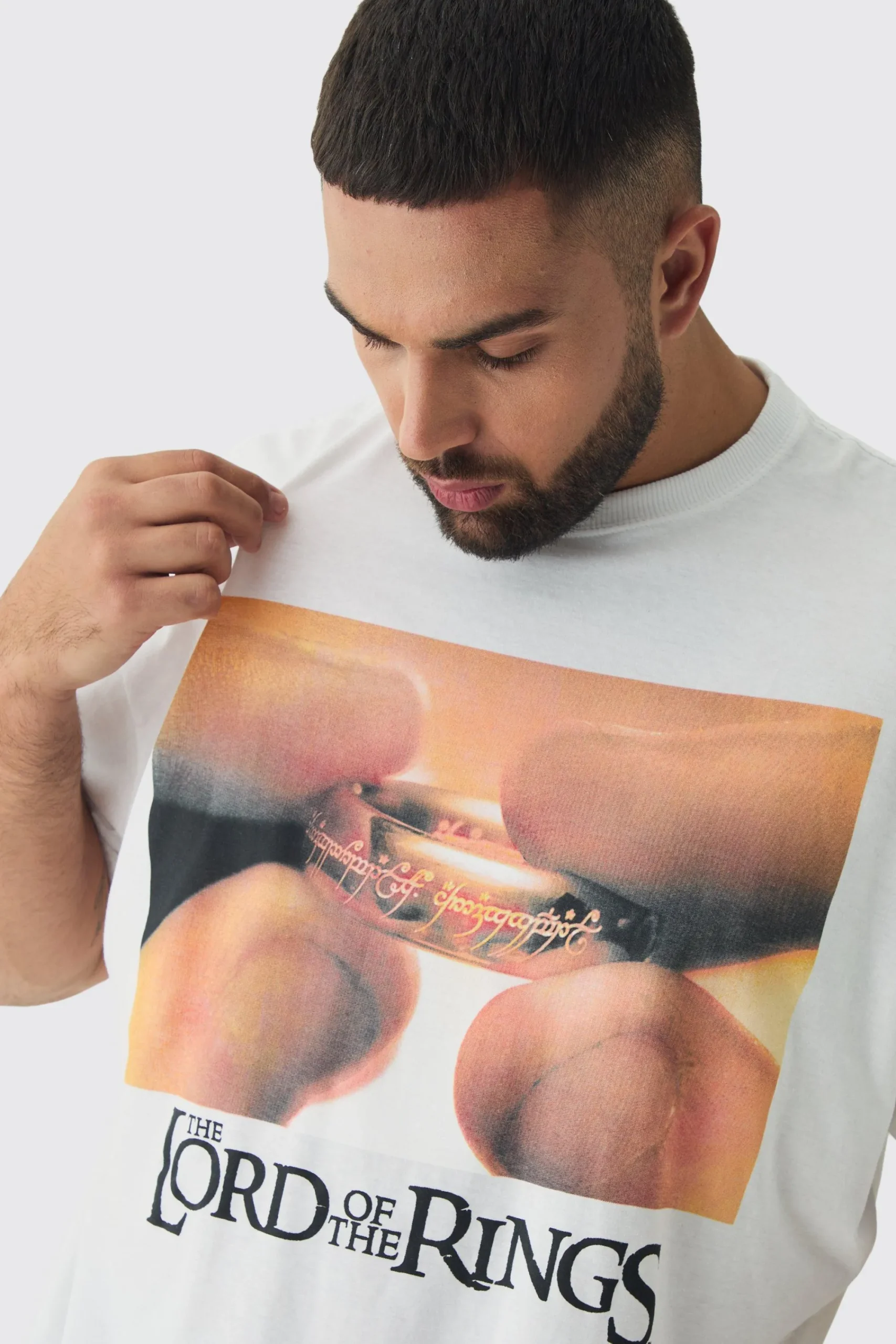 Plus Oversized Lord Of The Rings License Print T-Shirt | UK^boohooMAN