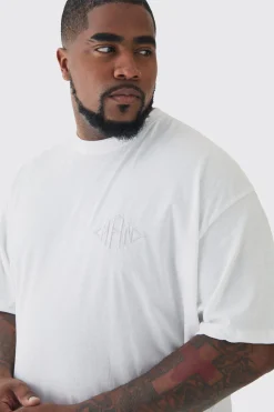Plus Oversized Man Diamond Embroidered T-shirt In | UK^boohooMAN New