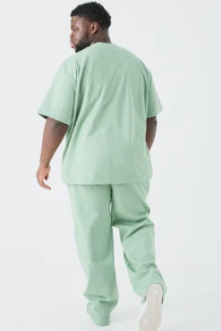 boohooMAN Plus Oversized T-shirt & Relaxed Jogger Interlock Set | UK| Tracksuits