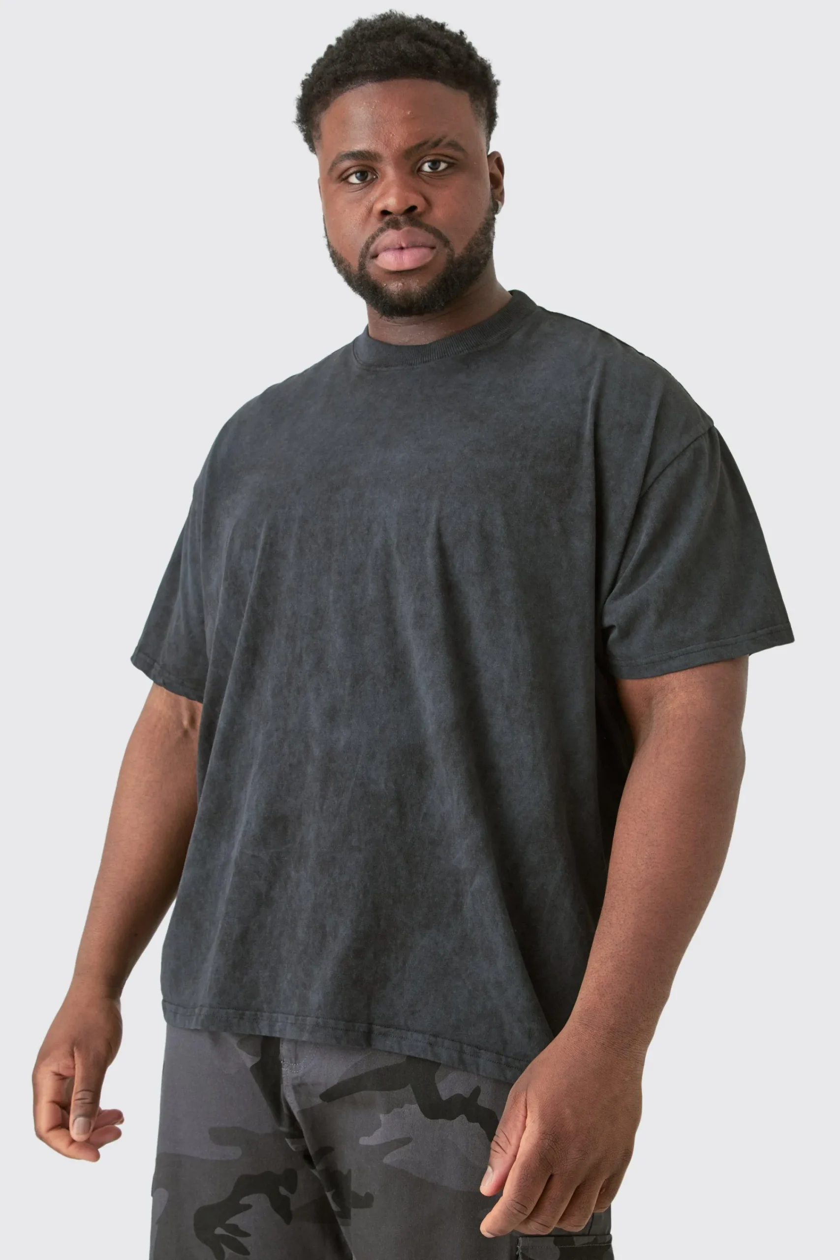 Plus Oversized Worldwide Back Print Star Puff In Acid Wash | UK^boohooMAN New