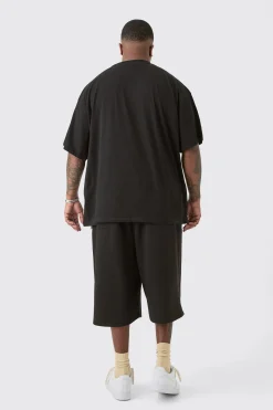 Plus Renaissance Worldwide Over The Seam Graphic T-shirt In | UK^boohooMAN Online