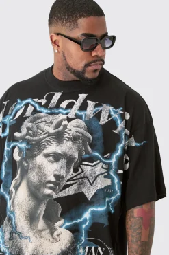 Plus Renaissance Worldwide Over The Seam Graphic T-shirt In | UK^boohooMAN Online