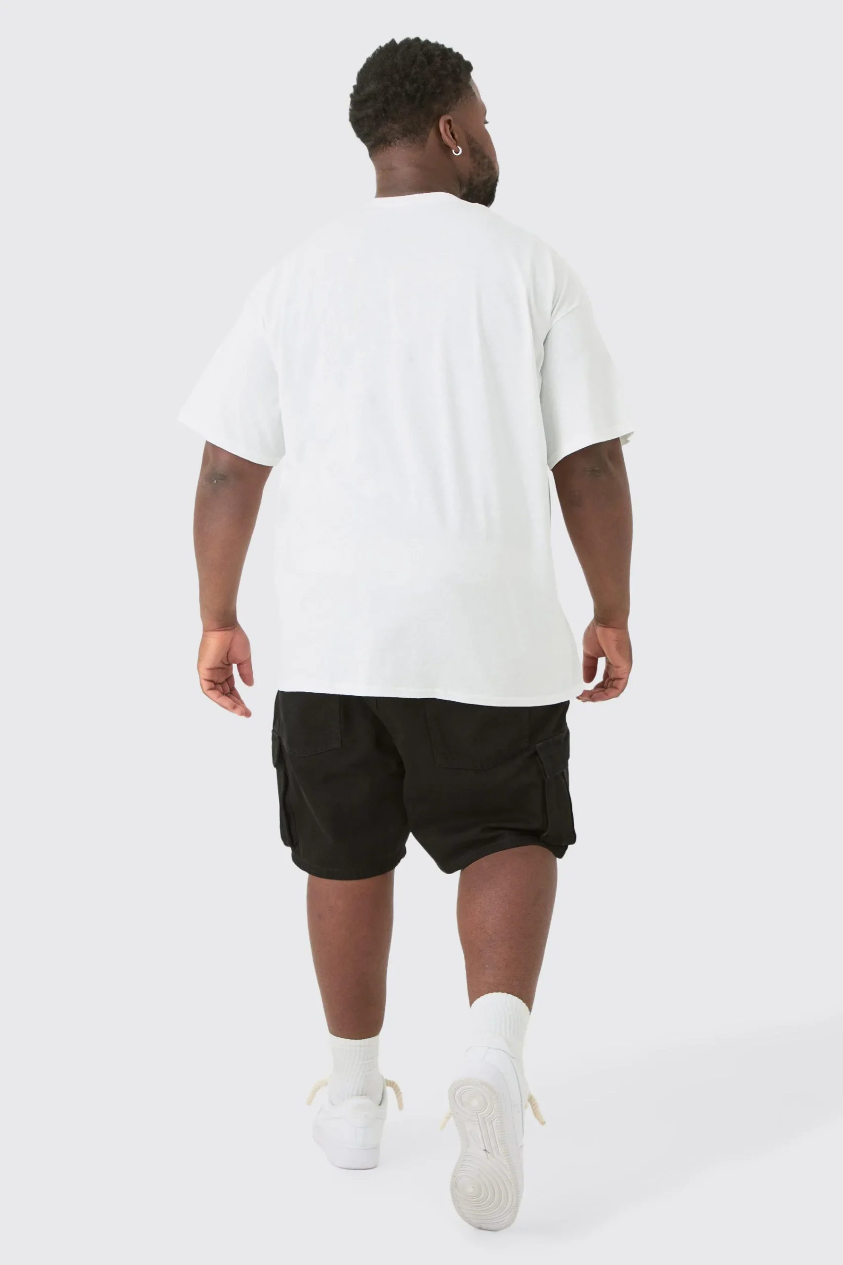 boohooMAN Plus Rigid Denim Relaxed Fit Cargo Shorts In Black | UK| Shorts