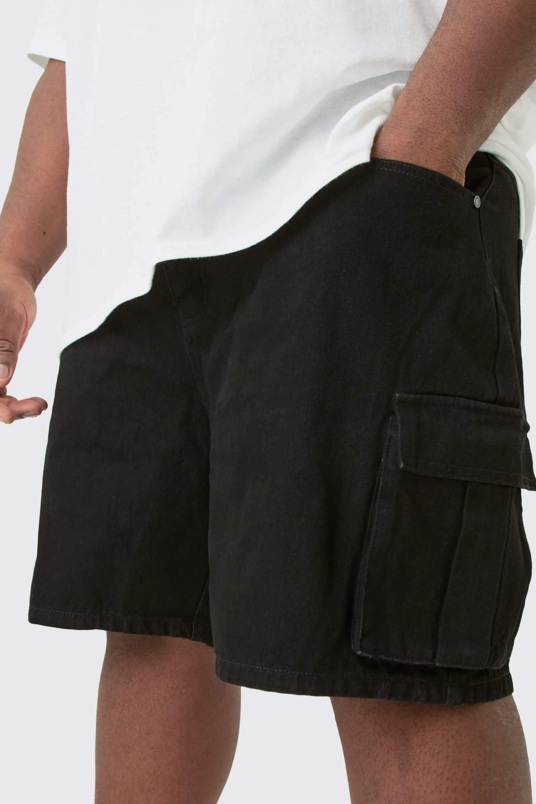boohooMAN Plus Rigid Denim Relaxed Fit Cargo Shorts In Black | UK| Shorts