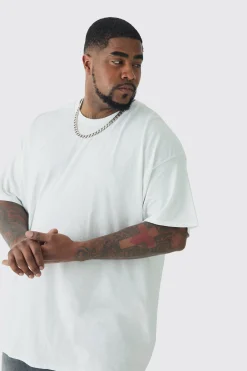 Plus Rose Back Print T-shirt | UK^boohooMAN New