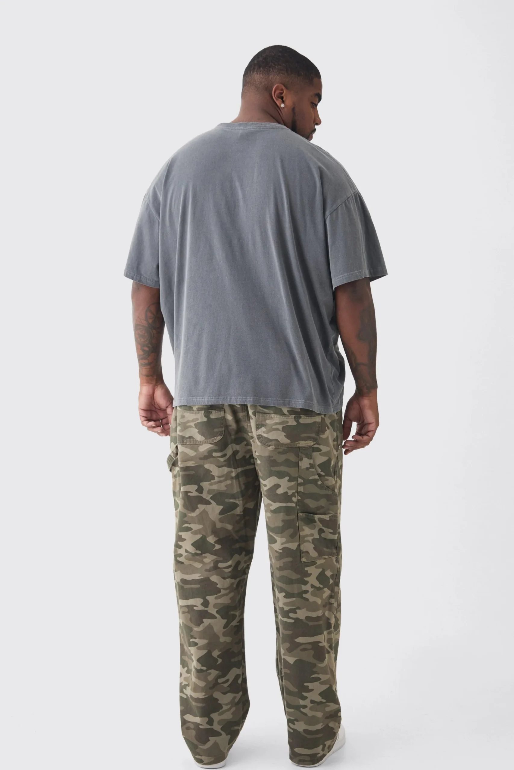 Plus Sailor Moon Licence Washed T-shirt In | UK^boohooMAN New