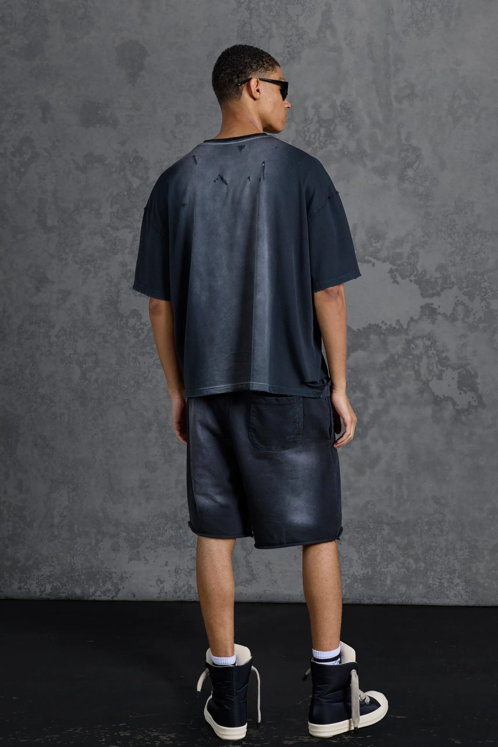 P-Star Oversized Boxy Washed T-Shirt With Star Print | UK^boohooMAN Best