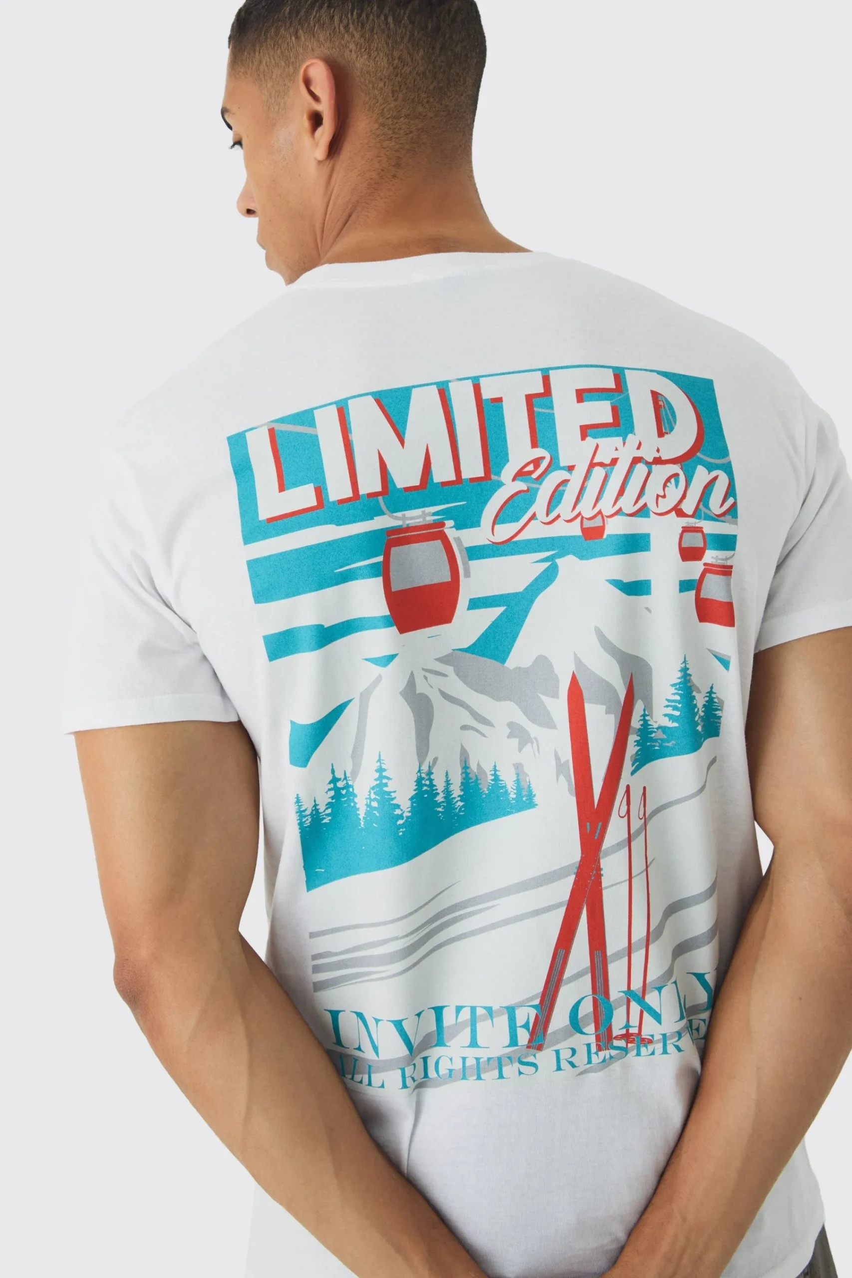 Regular Fit Limited Edition Ski Print T-Shirt | UK^boohooMAN Clearance