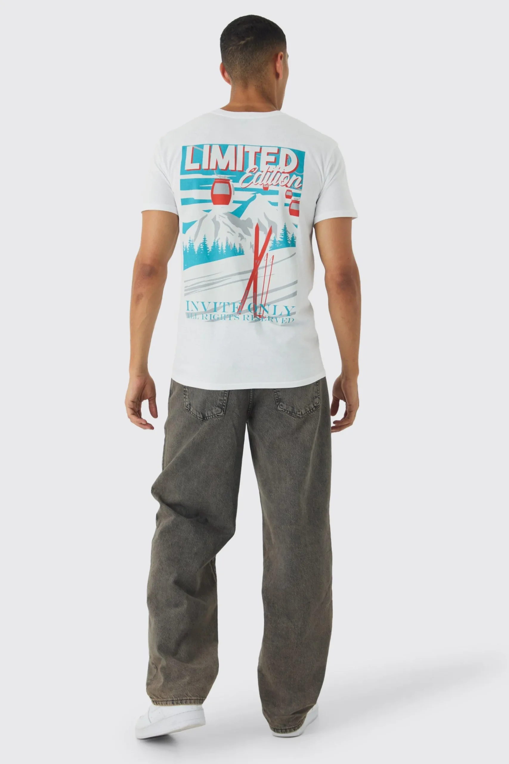 Regular Fit Limited Edition Ski Print T-Shirt | UK^boohooMAN Clearance