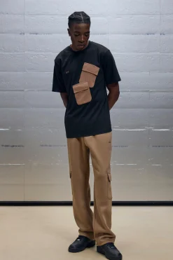 boohooMAN Regular Fit Placement Pocket T-shirt & Jogger Set | UK| Sets & Co-Ords