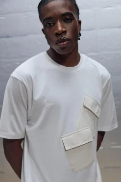 boohooMAN Regular Fit Placement Pocket T-shirt & Jogger Set | UK| Sets & Co-Ords