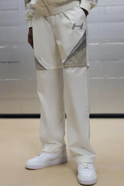 boohooMAN Relaxed Fit Crinkle Nylon Panelled Zip Off Trousers | UK| Trousers