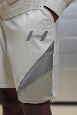 boohooMAN Relaxed Fit Crinkle Nylon Panelled Zip Off Trousers | UK| Trousers