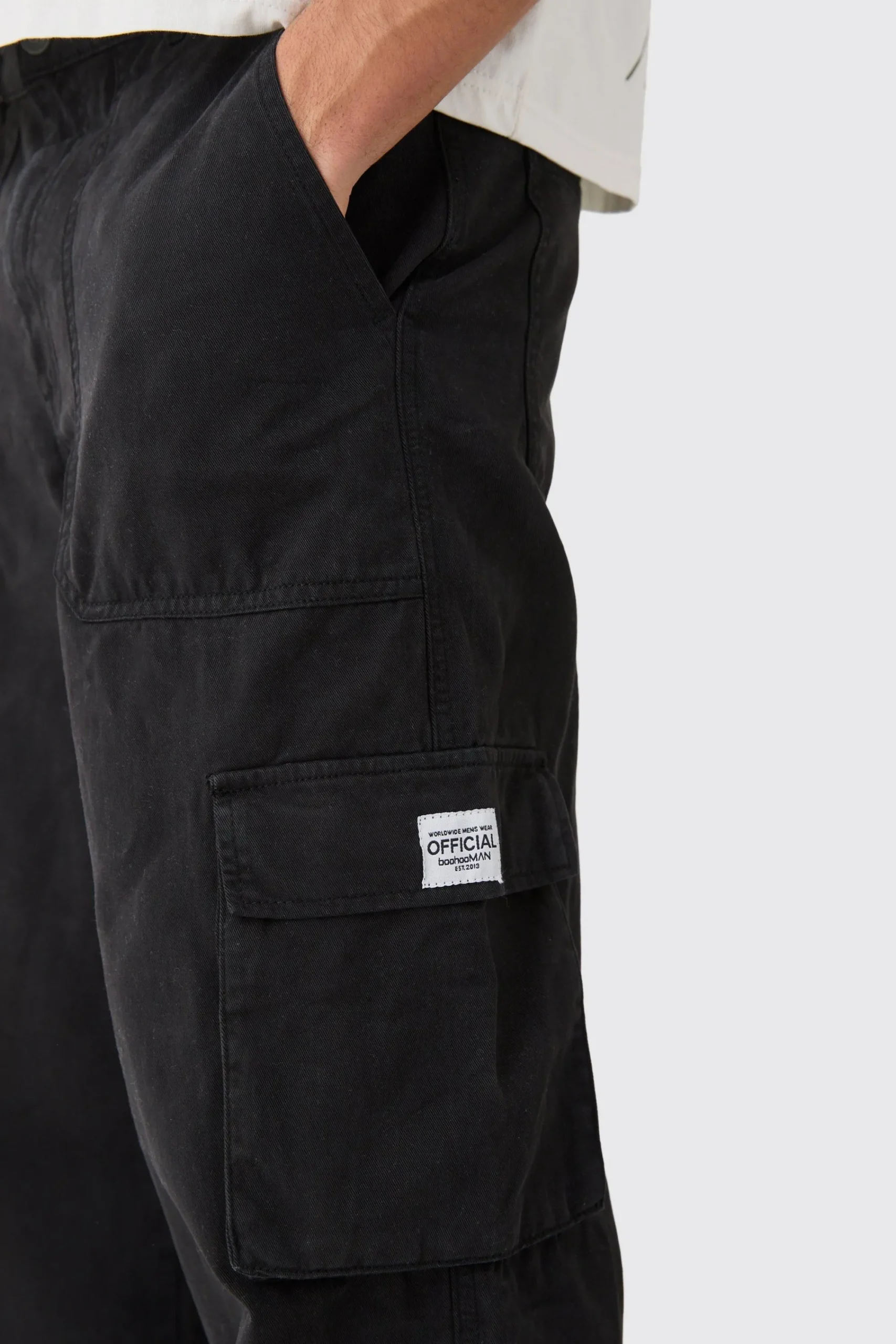 boohooMAN Relaxed Fit Fixed Waist Woven Tab Cargo Trousers | UK| Trousers|Cargos