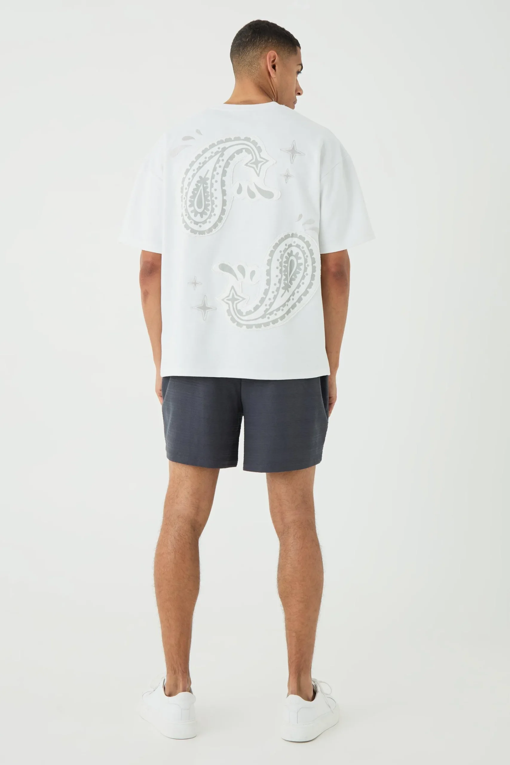 boohooMAN Relaxed Fit Short Length Jacquard Striped Short | UK| Shorts