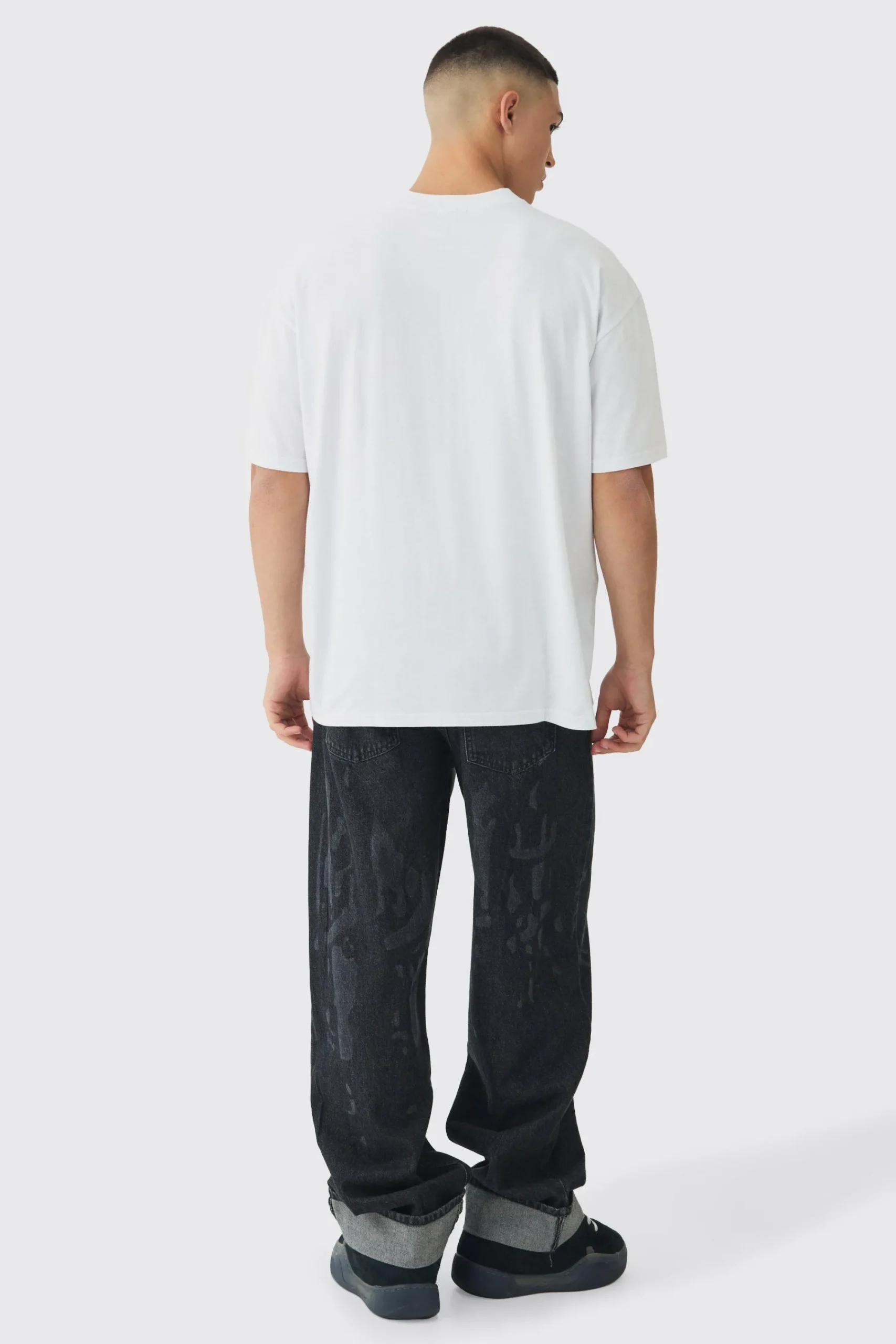 boohooMAN Relaxed Rigid Skeleton Printed Jeans With Chain | UK| Jewellery & Watches|Jeans