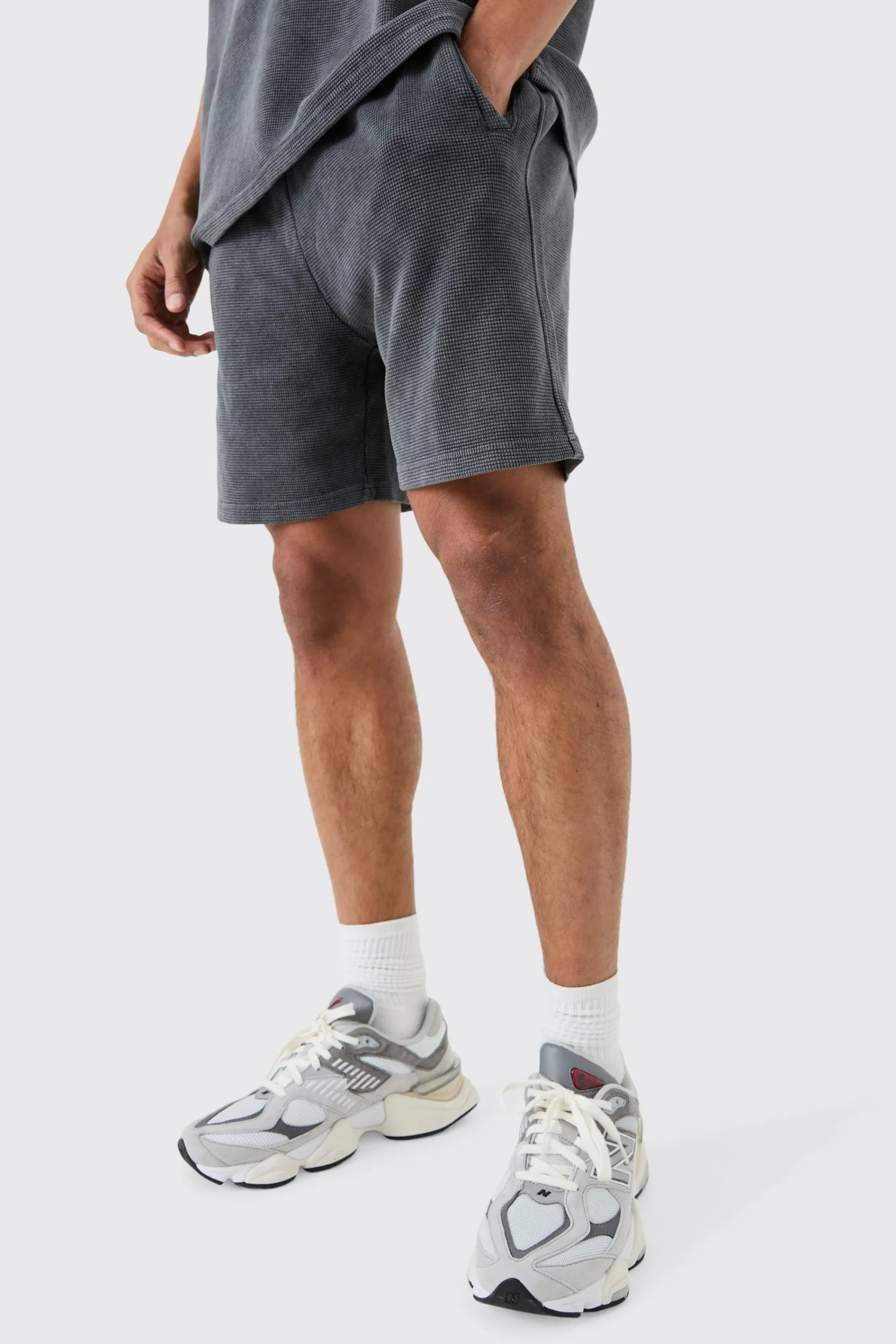 boohooMAN Relaxed Washed Heavyweight Waffle Shorts | UK| Shorts