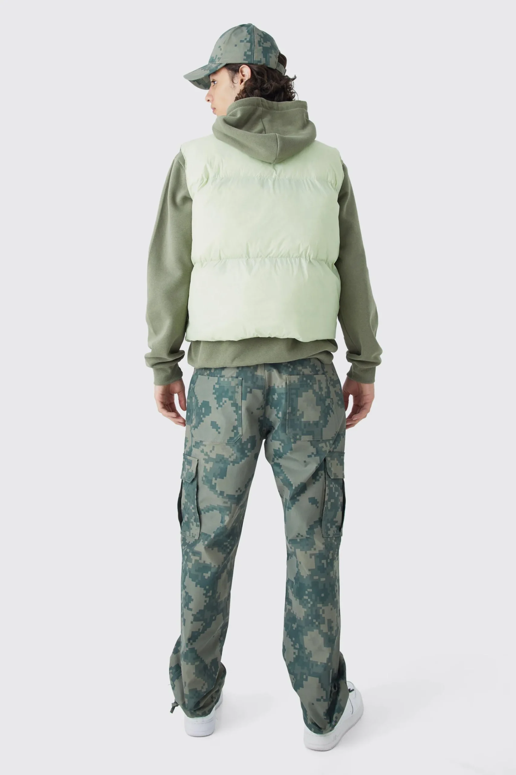 boohooMAN Sheen Quilted Nylon Gilet | UK| Coats & Jackets