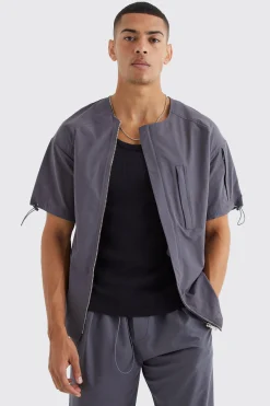 boohooMAN Short Sleeve Collarless Technical Zip Shirt | UK| Shirts