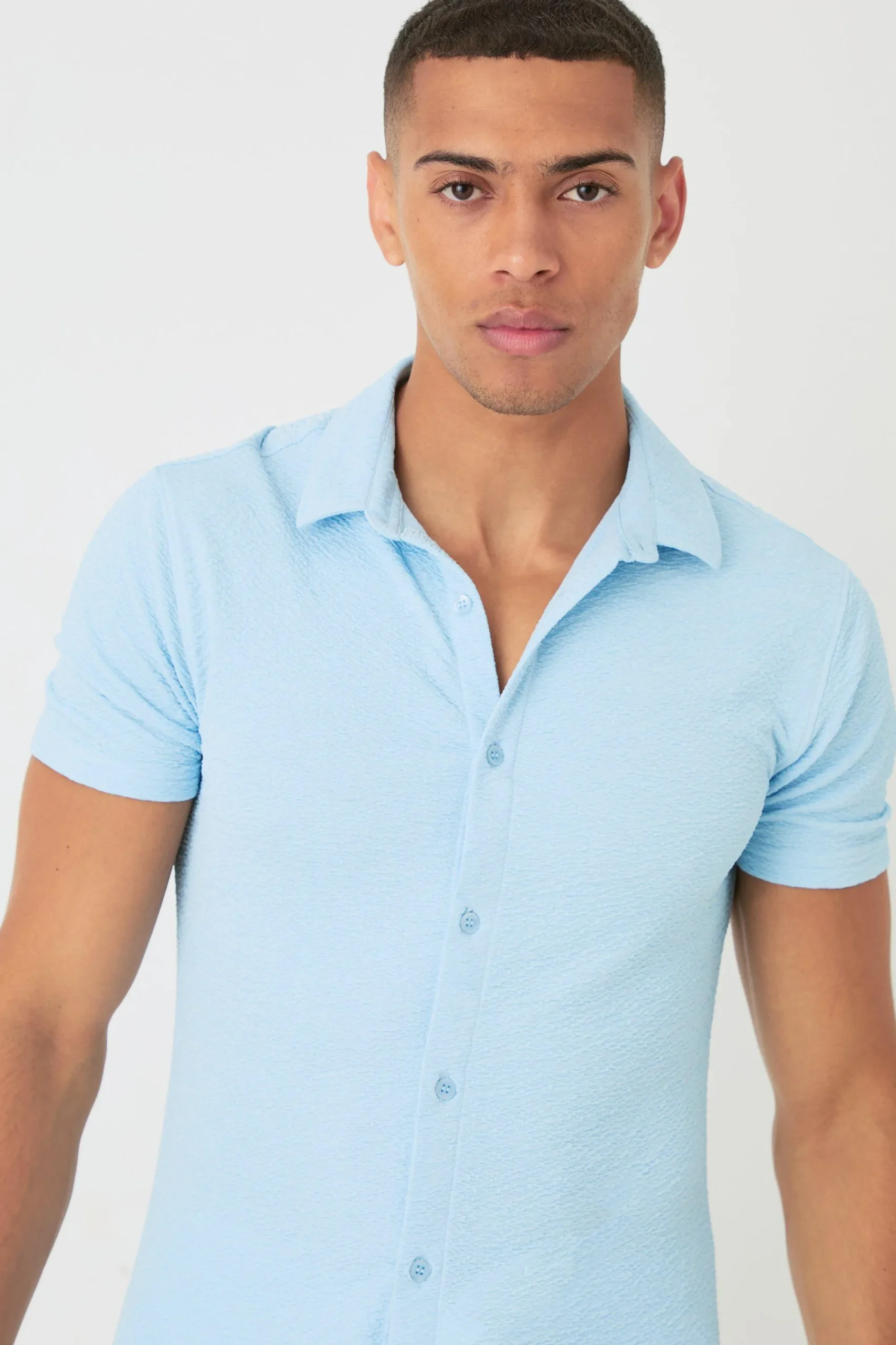 boohooMAN Short Sleeve Crinkle Muscle Fit Shirt | UK| Shirts