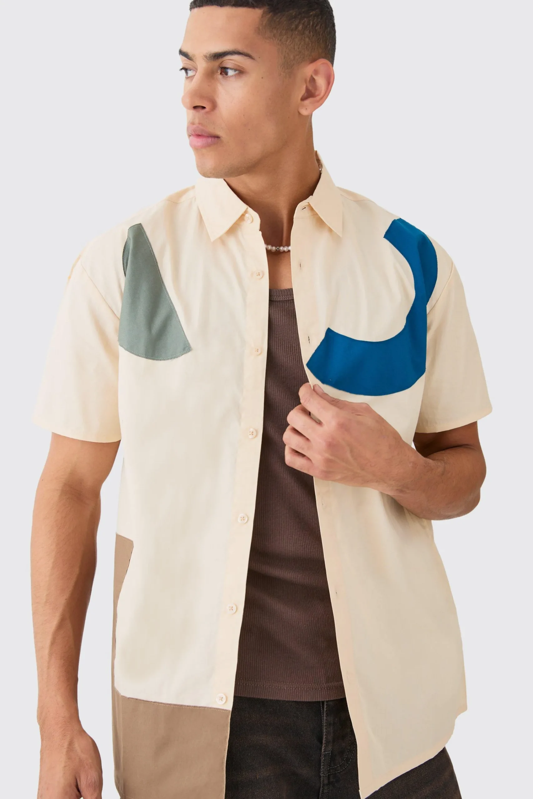 boohooMAN Short Sleeve Oversized Poplin Shapes Applique Shirt | UK| Shirts