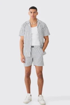 boohooMAN Short Sleeve Oversized Stripe Hem Pocket Shirt | UK| Shirts