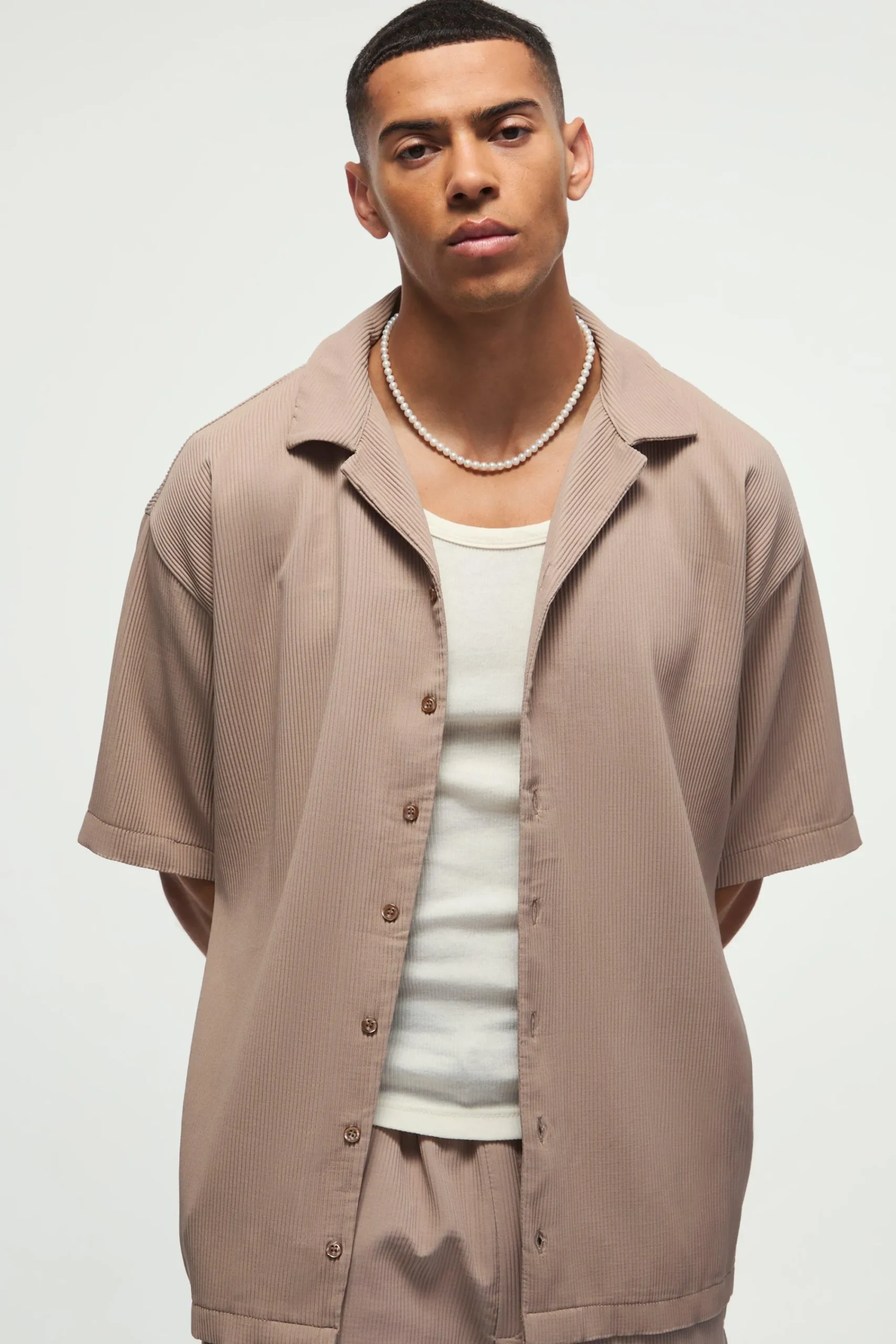 boohooMAN Short Sleeve Revere Oversized Pleated Shirt | UK| Shirts