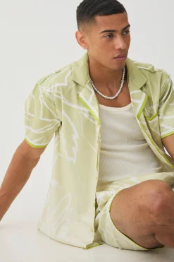 boohooMAN Short Sleeve Satin Oversized Ombre Floral Shirt & Short | UK| Sets & Co-Ords