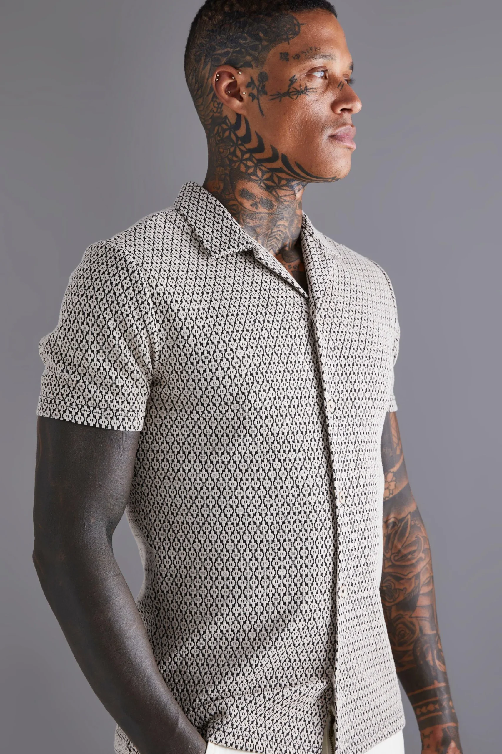boohooMAN Short Sleeve Stretch Mini Geo Shirt | UK| Shirts