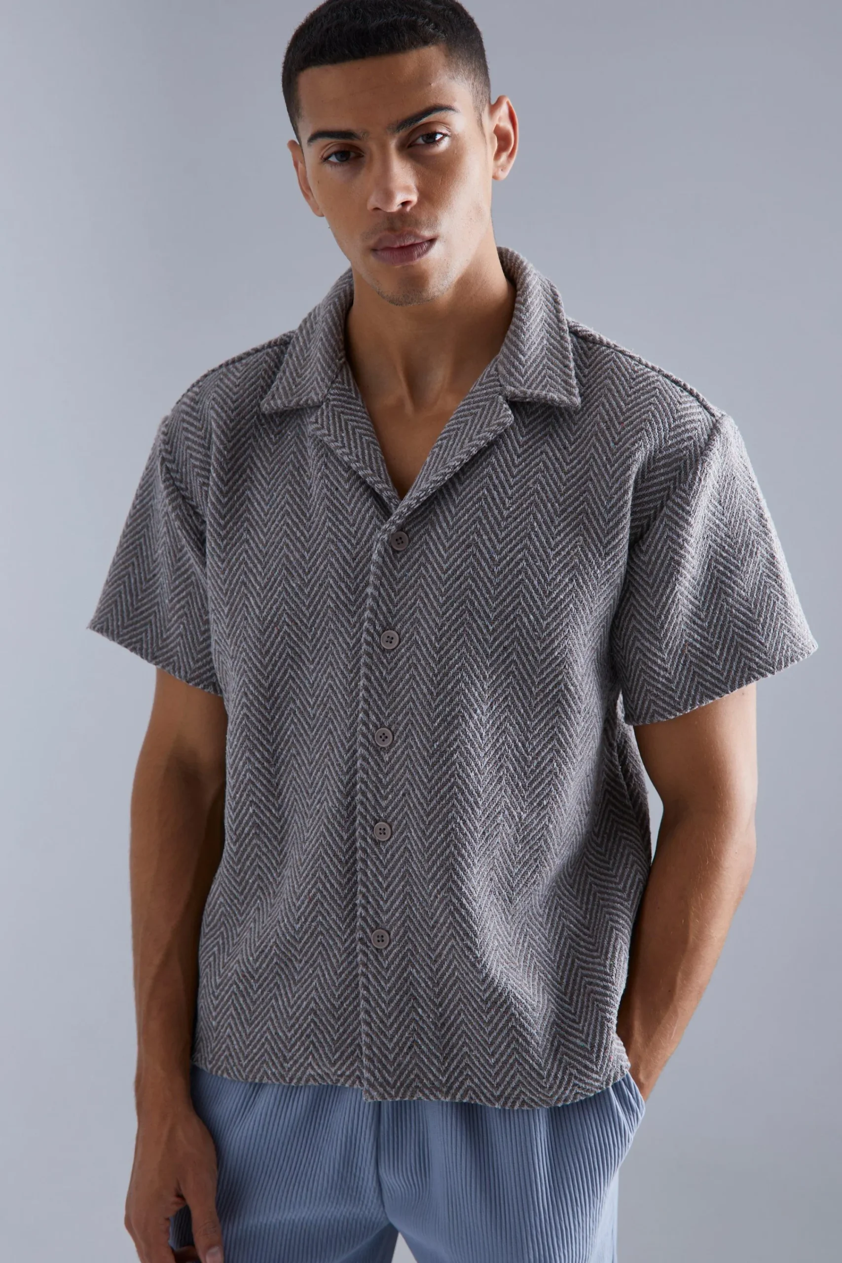 boohooMAN Short Sleeve Zig Zag Contrast Boxy Shirt | UK| Shirts