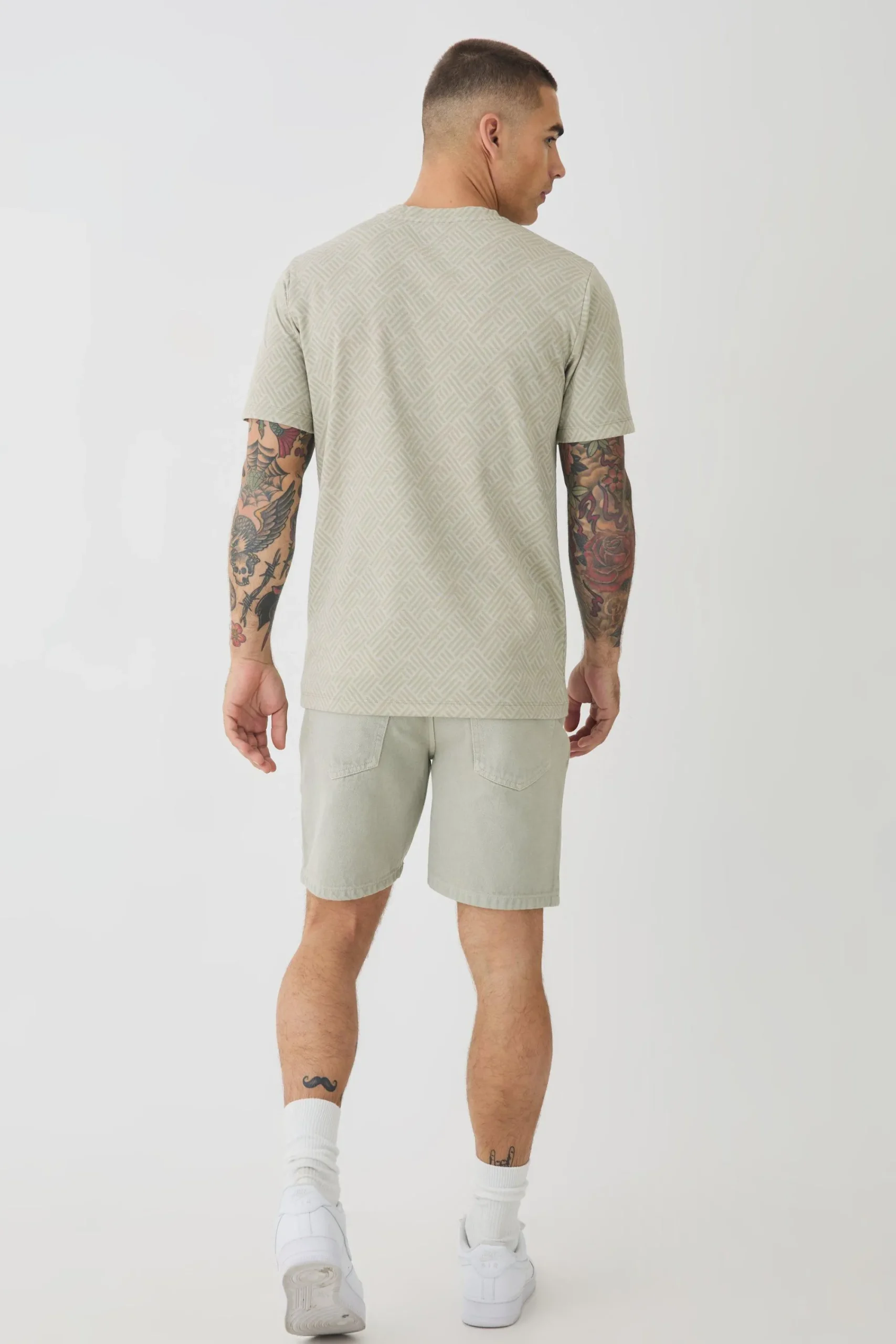 Slim Fit Geo Jacquard T-shirt | UK^boohooMAN Online